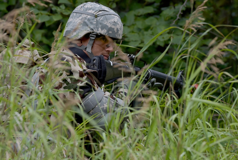 Nepalese Rangers attend US Army Leadership School