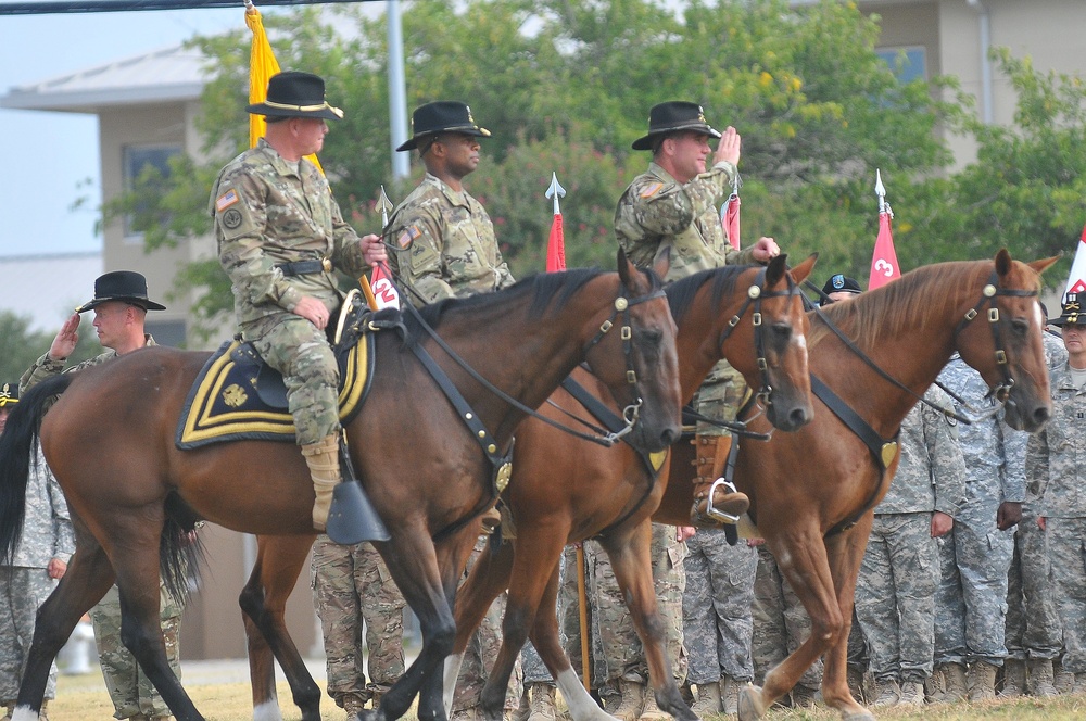 ‘Brave Rifles’ bid farewell to commander, welcome the 76th