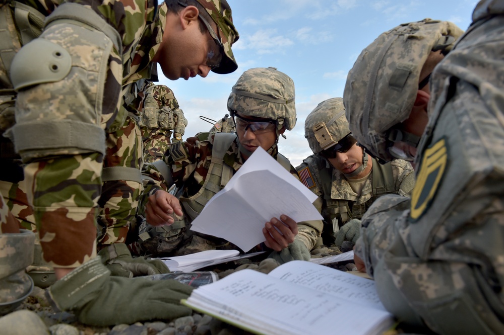 Nepalese Rangers attend US Army Leadership School