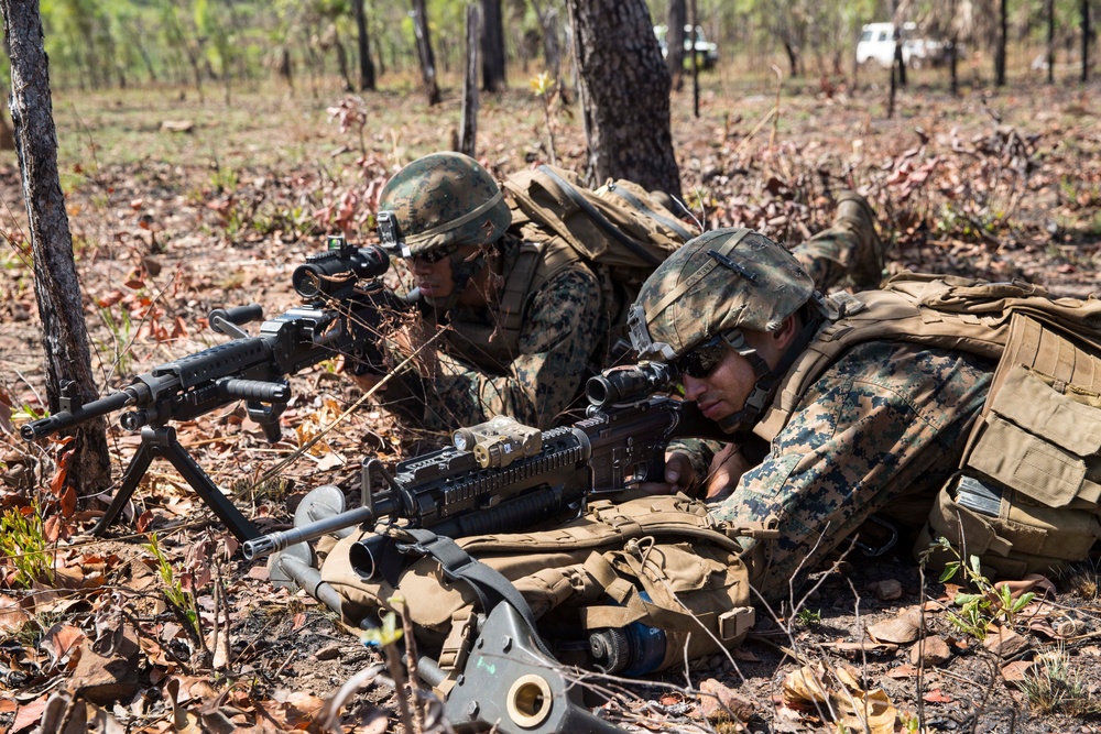 U.S. Marines and Australian soldiers conduct helicopter raid training