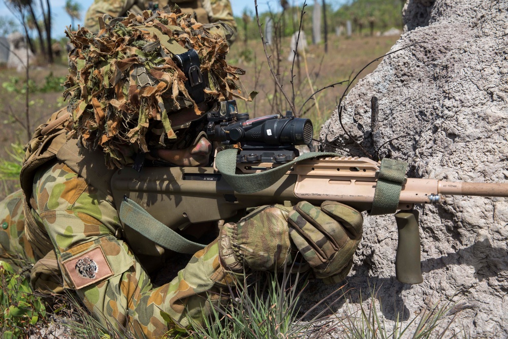 U.S. Marines and Australian soldiers conduct helicopter raid training