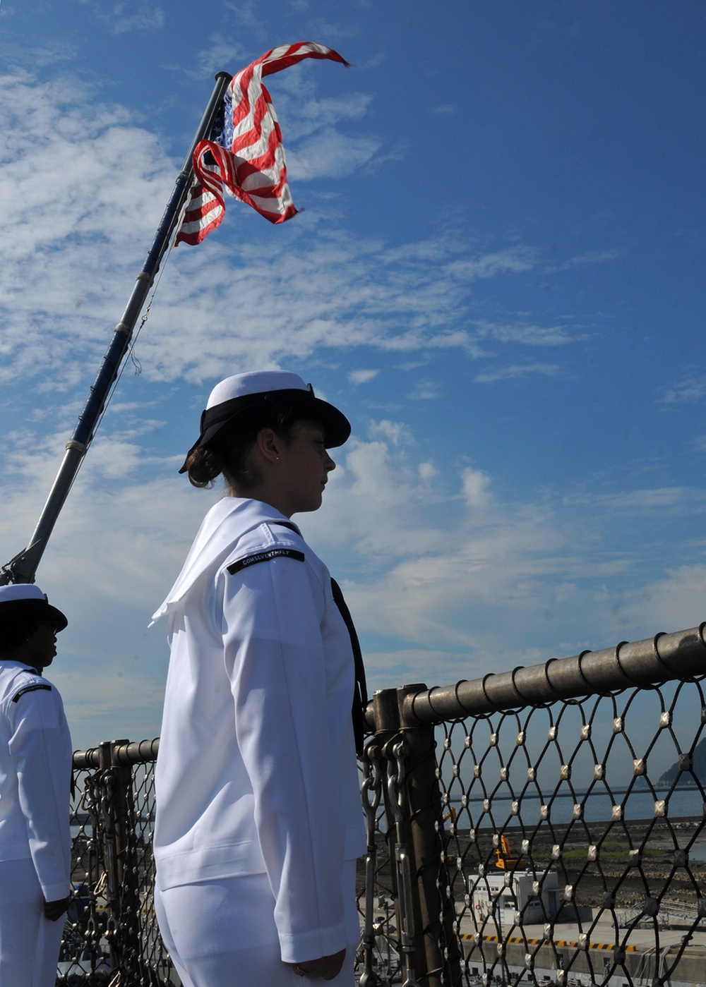 USS Blue Ridge arrives in Busan
