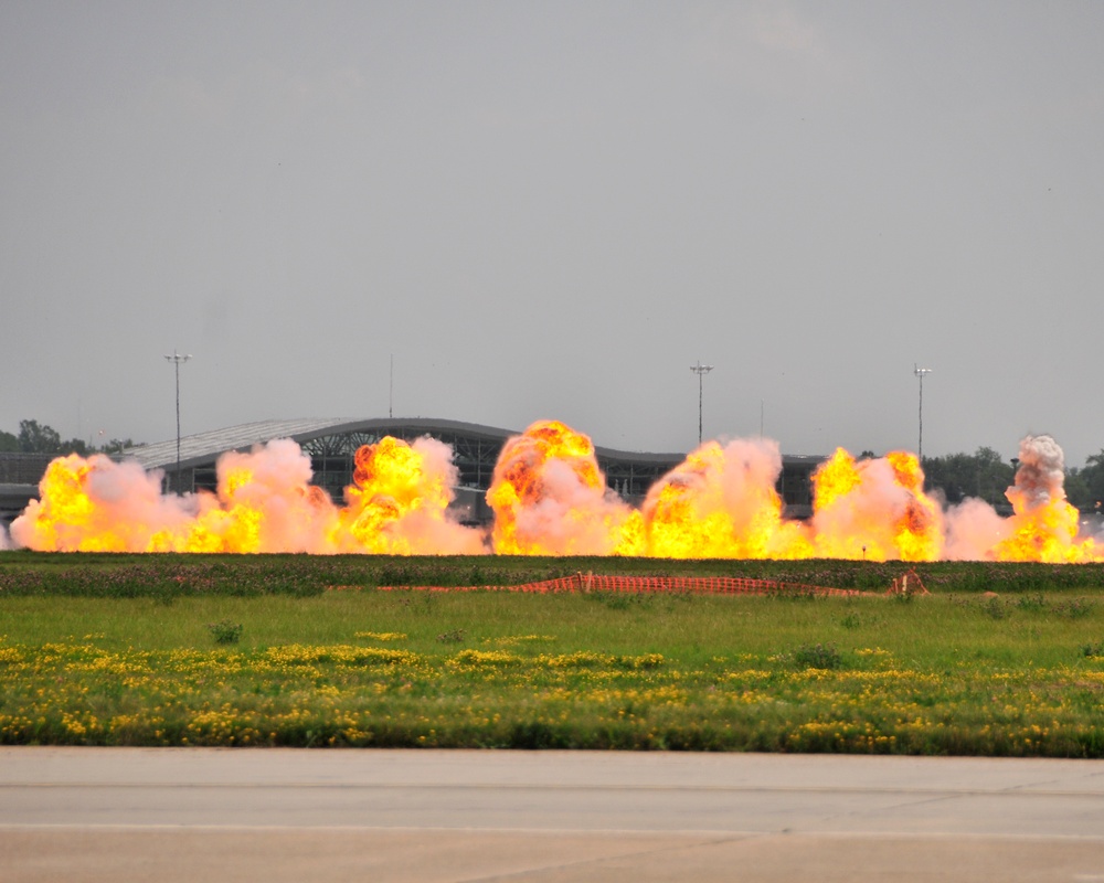Thunder of Niagara Air Show