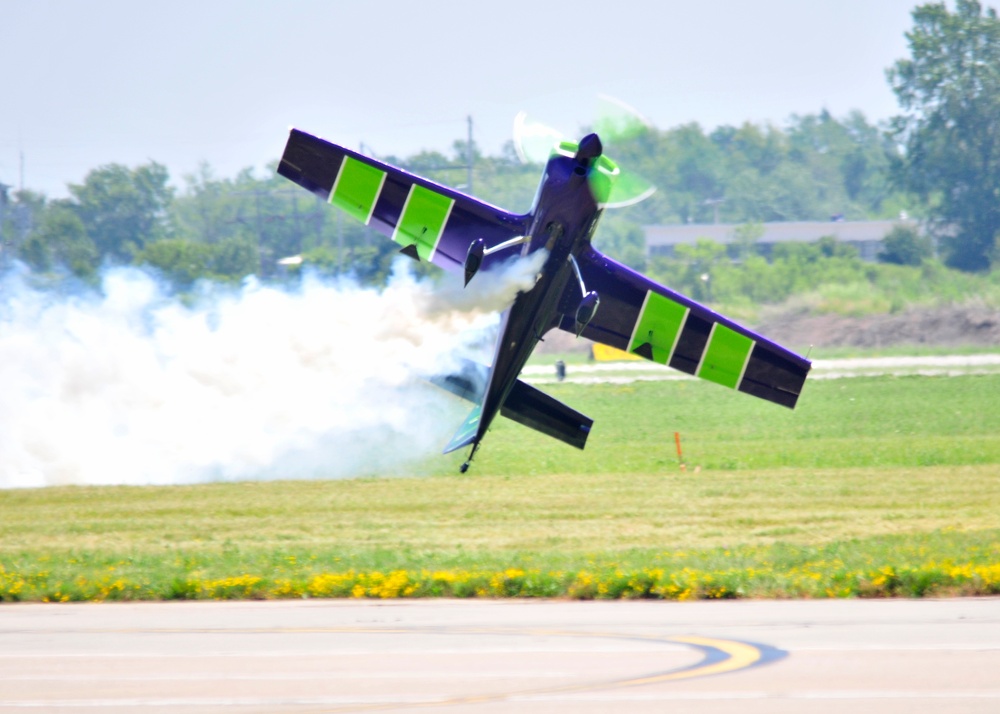 Thunder of Niagara Air Show