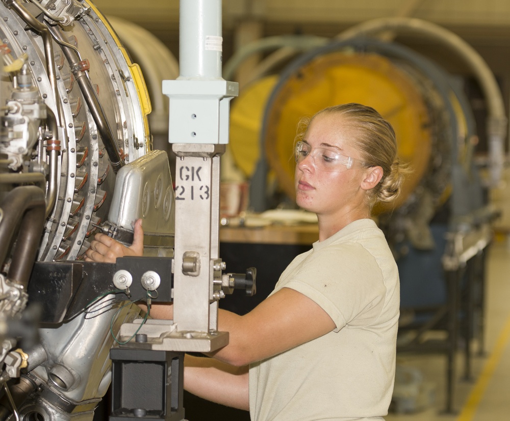 Aerospace propulsion apprentices