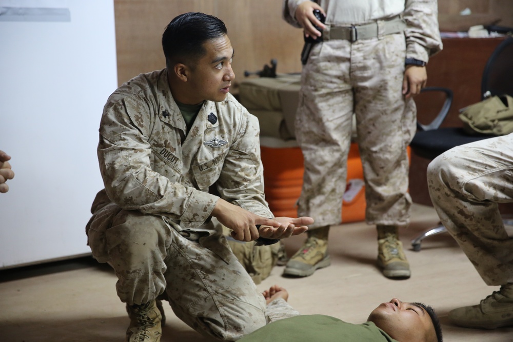 Deployed U.S. Navy Corpsmen teach Combat Life Saver course