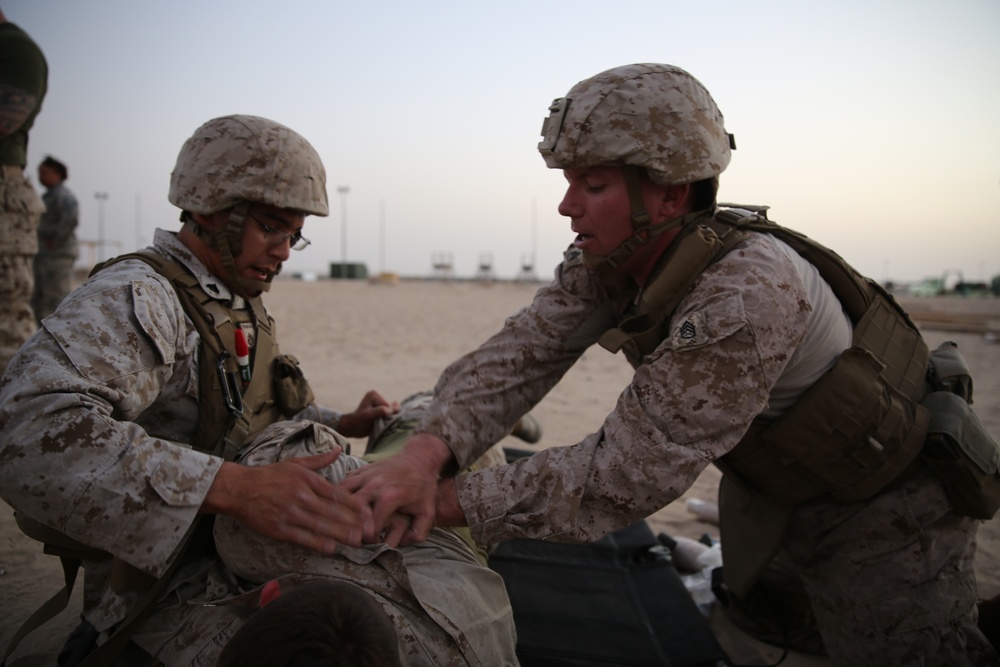 Deployed U.S. Navy Corpsmen teach Combat Life Saver course