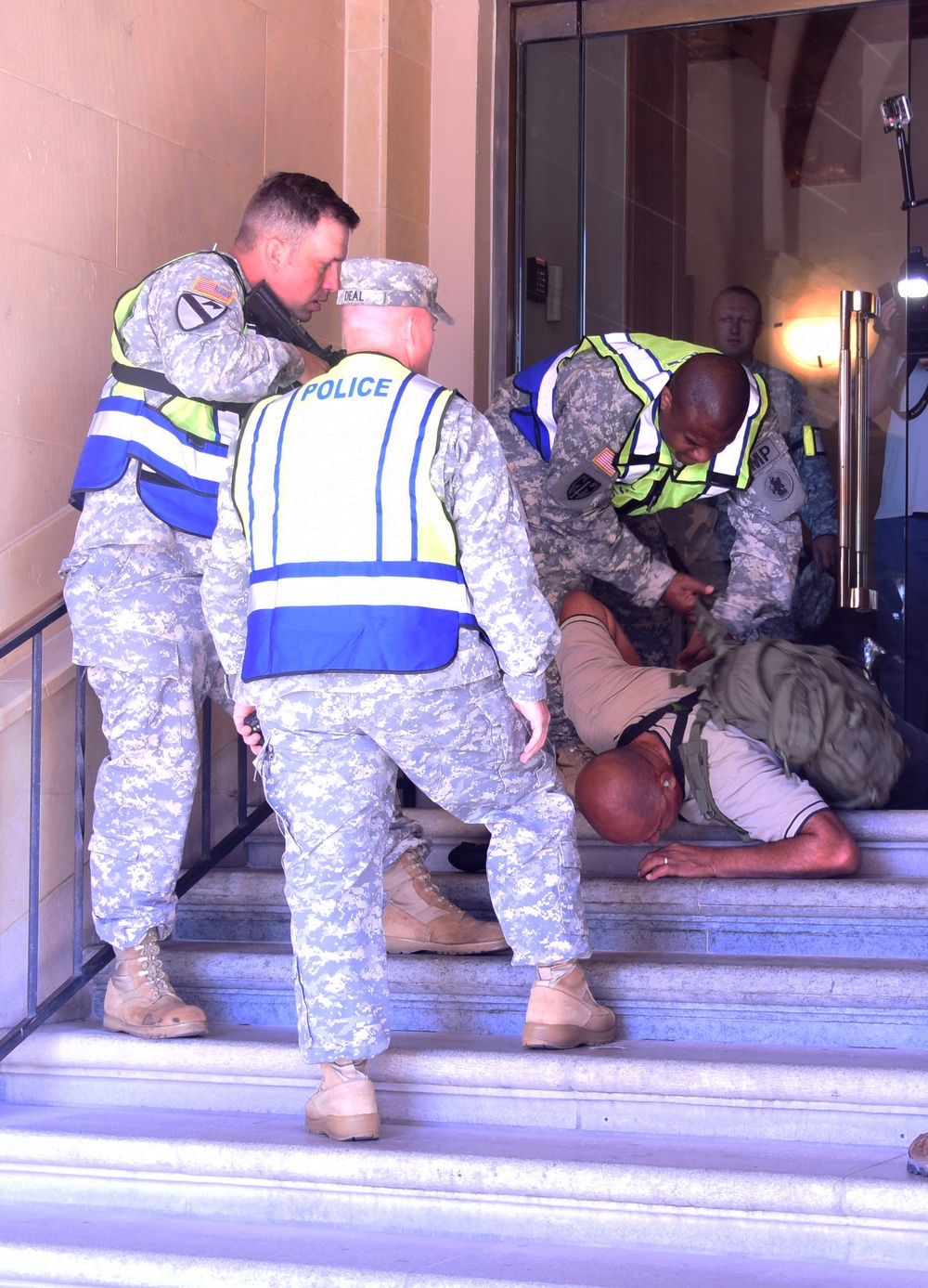 Army South headquarters conducts active shooter exercise