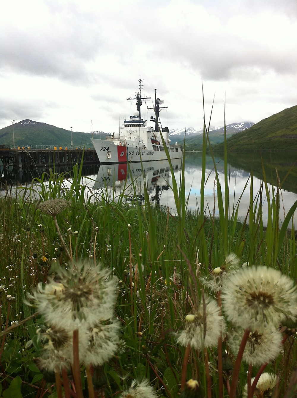 USCGC Munro crew fuels up before getting underway in Kodiak, Alaska
