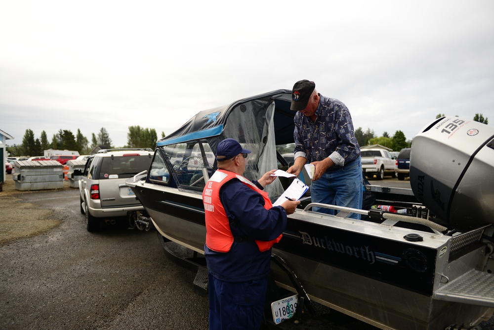 Coast Guard Auxiliary vessel safety checks