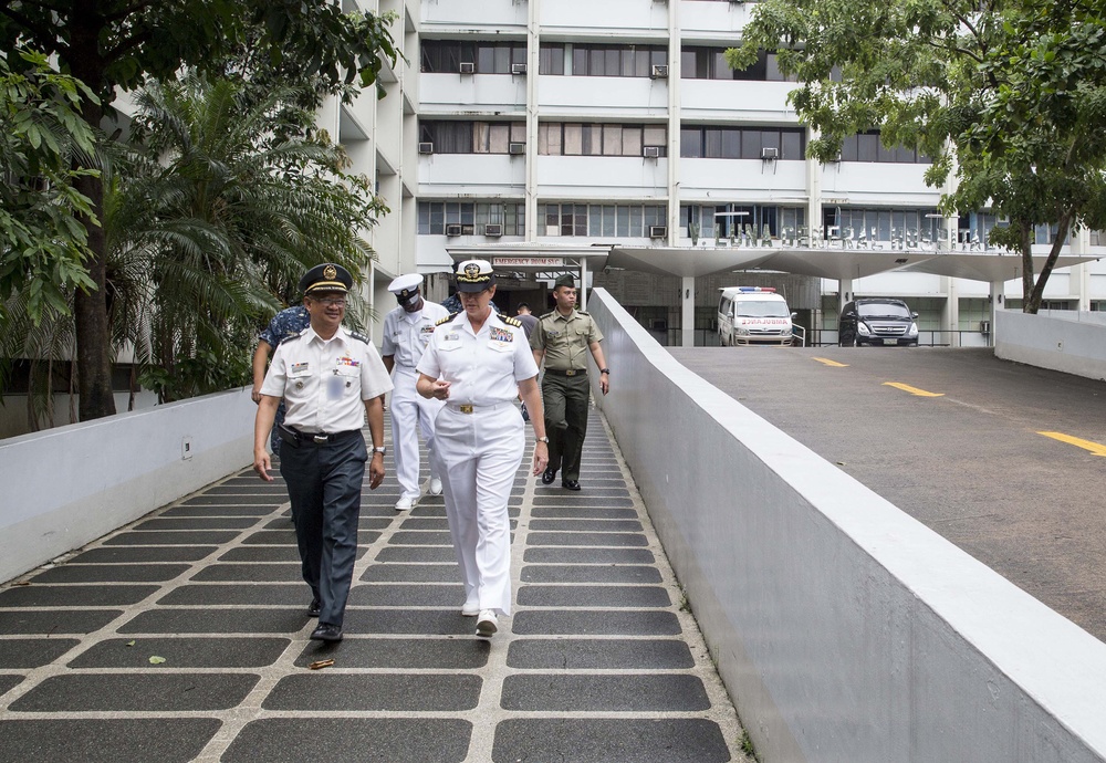 Pacific Partnership Armed Forces of the Philippines Medical Center subject matter expert exchange concludes