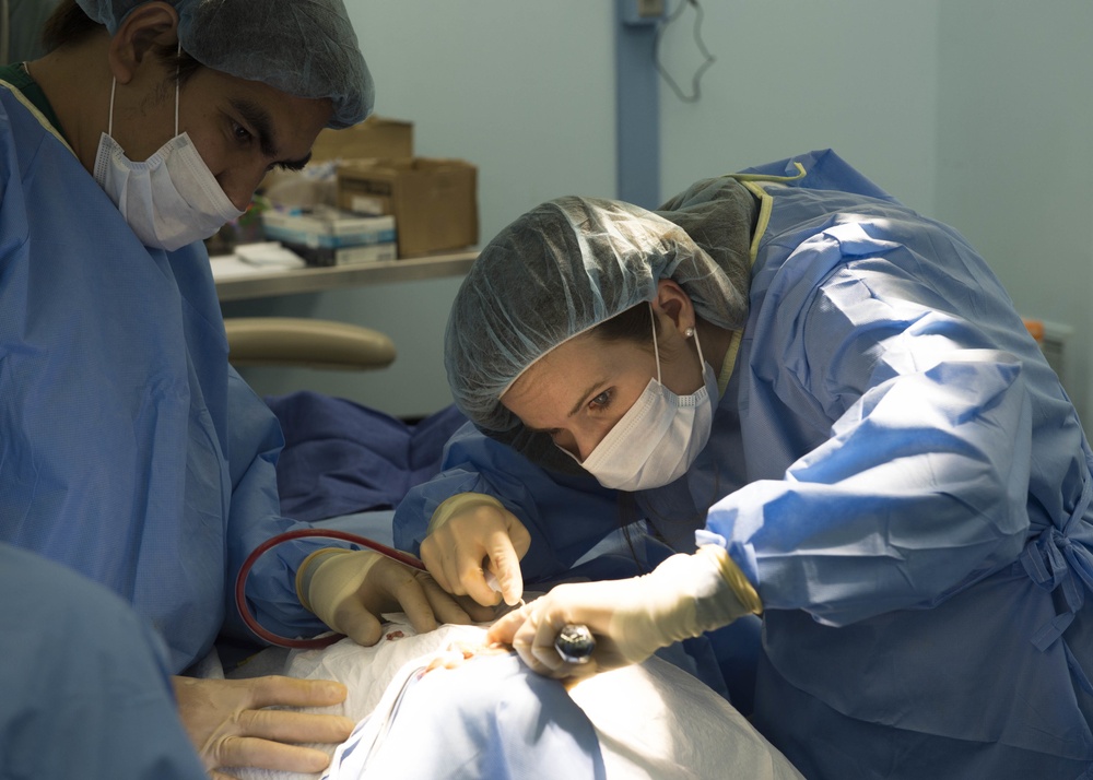 Operation Smile dentist performs surgery aboard USNS Mercy during Pacific Partnership 2015