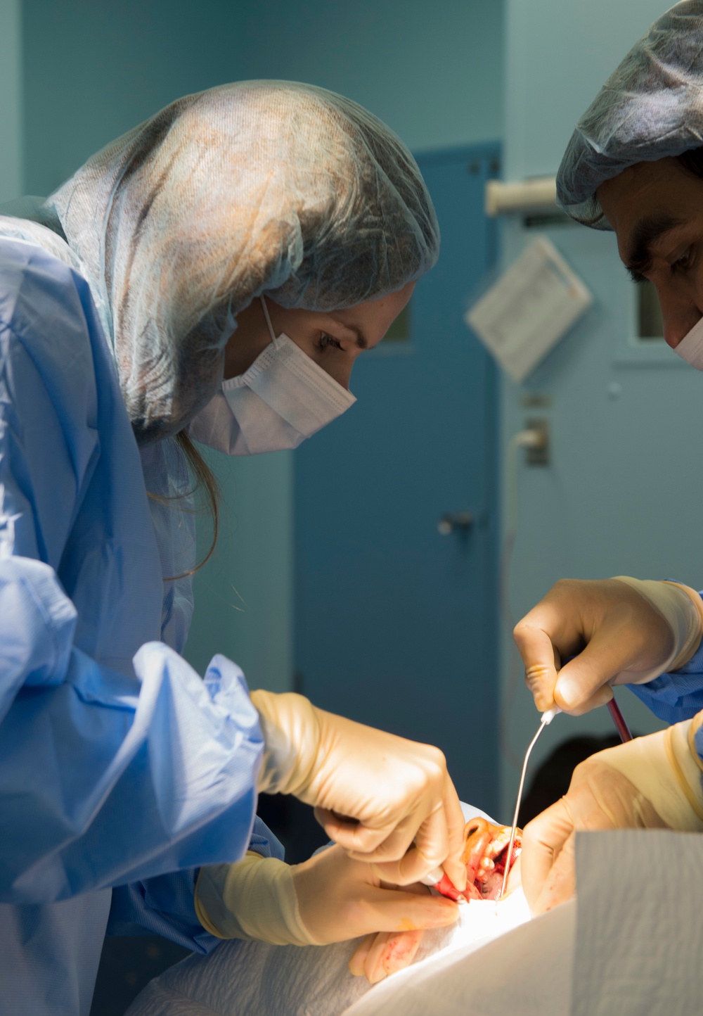 Operation Smile dentist performs surgery aboard USNS Mercy during Pacific Partnership 2015