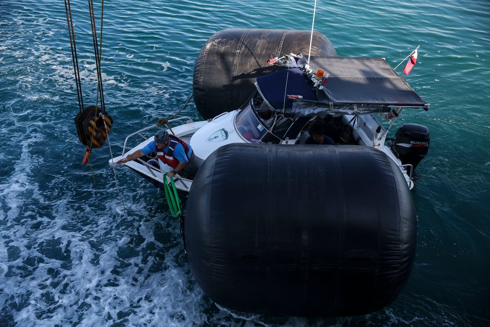 USNS Millinocket departs the Philippines
