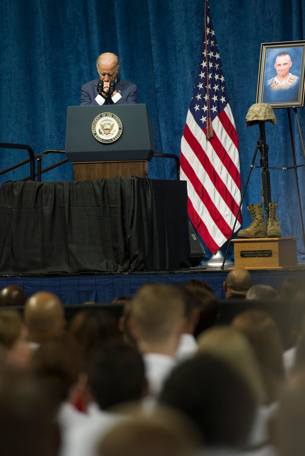 Secretary of defense attends Chattanooga memorial service