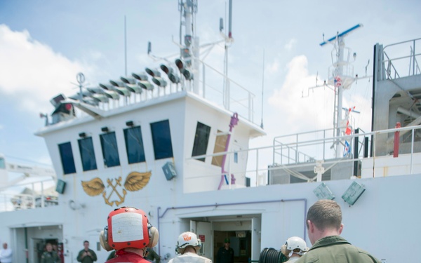 USNS Mercy (T-AH 19) conducts mass casualty drill during Pacific Partnership 2015