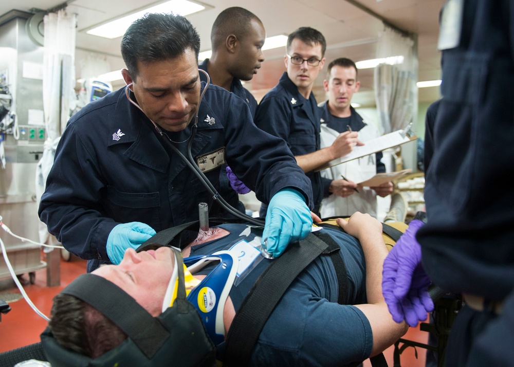 Mercy conducts mass casualty drill during Pacific Partnership 2015