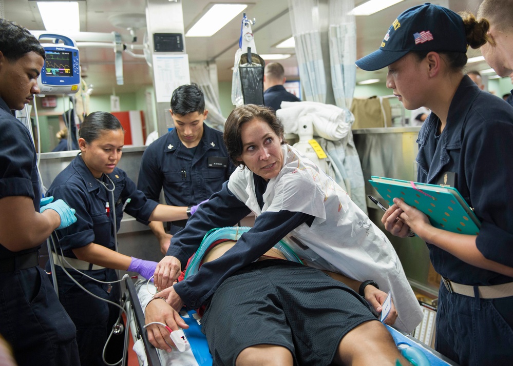Mercy conducts mass casualty drill during Pacific Partnership 2015