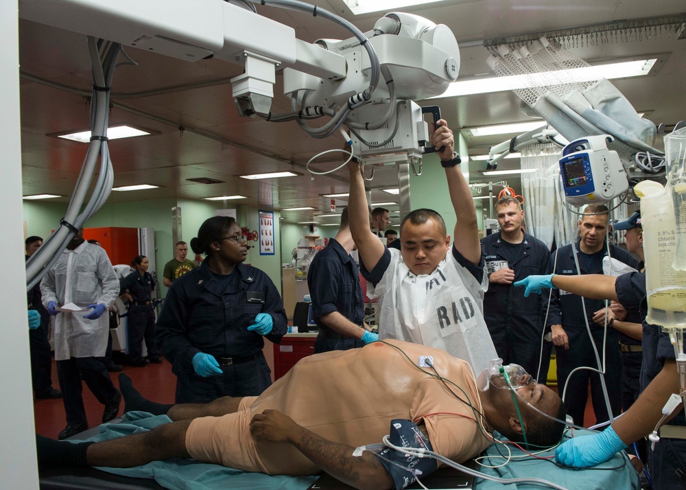 Mercy conducts mass casualty drill during Pacific Partnership 2015