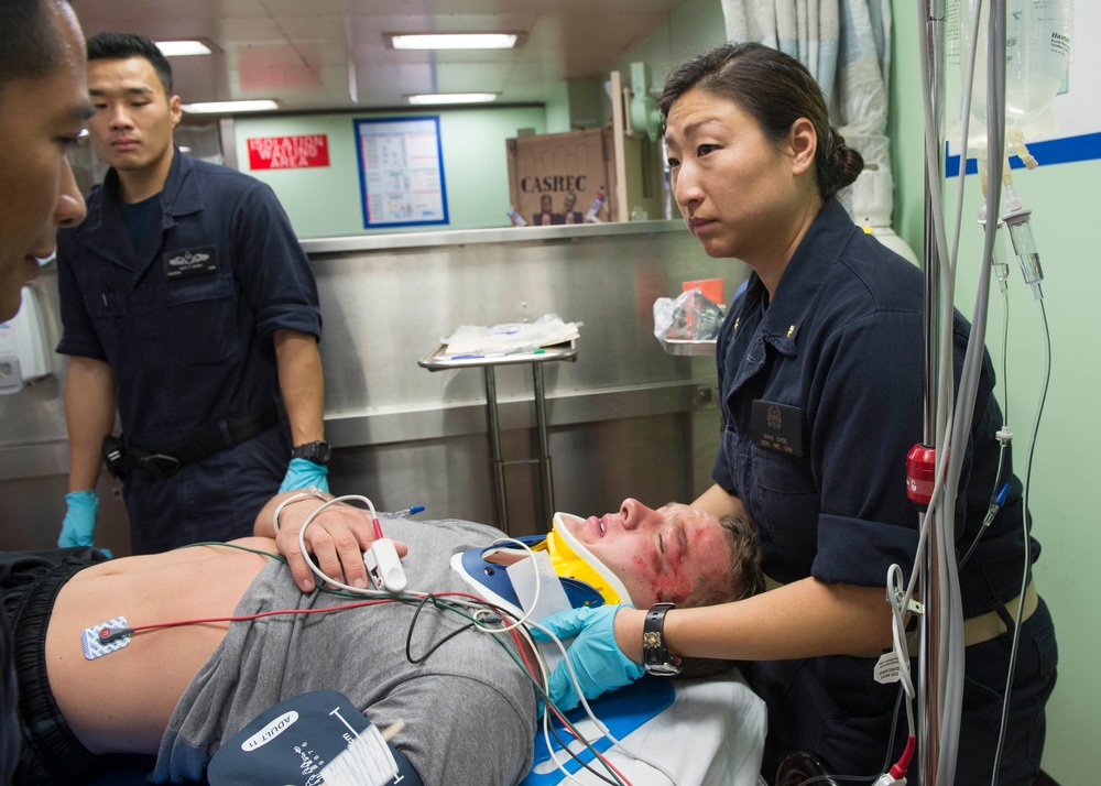 Mercy conducts mass casualty drill during Pacific Partnership 2015