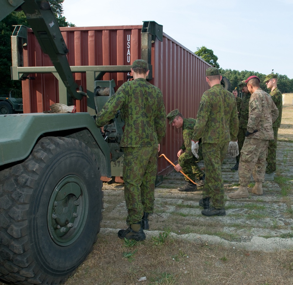 Working together Lithuanian, US troops tackle Poland mission