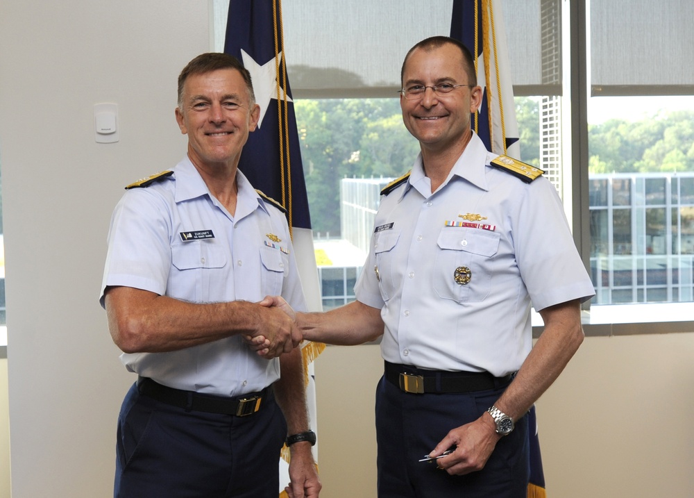 Commandant welcomes VADM Michel