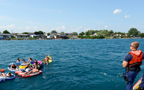 Emergency responders, law enforcement team up to monitor Port Huron Float Down