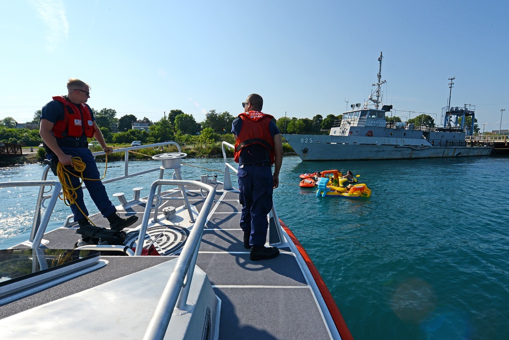 Emergency responders, law enforcement team up to monitor Port Huron Float Down