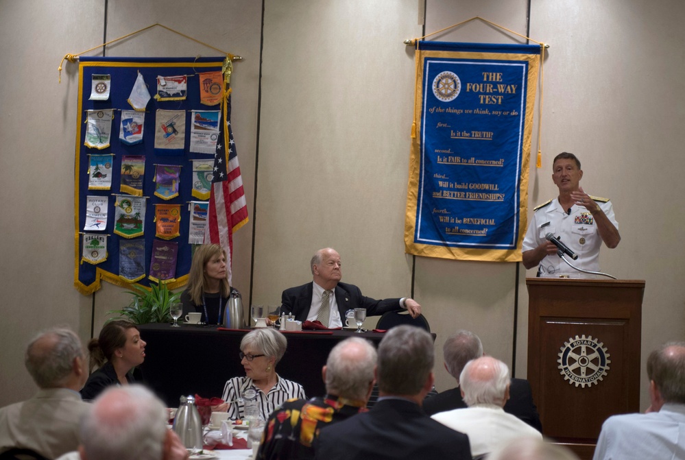 Admiral speaks during Kansas City Navy Week