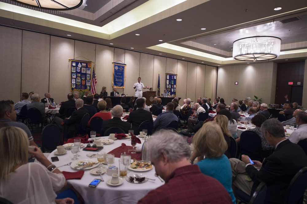 Admiral speaks during Kansas City Navy Week