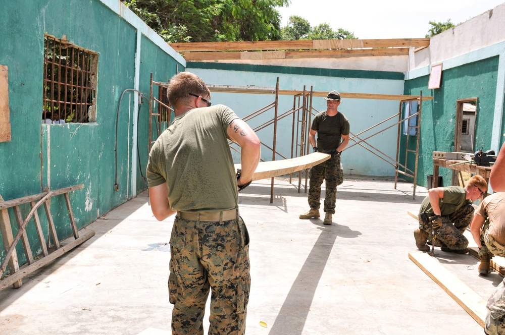 SPS-JHSV 15 repairs schools in Honduras