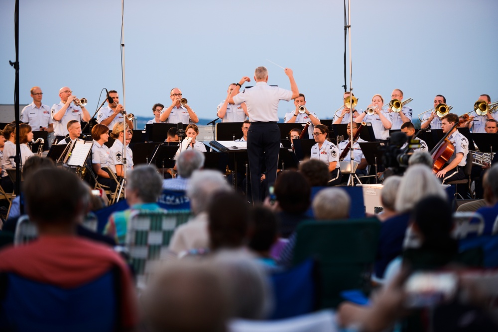 Greatest generation honored during wreath laying, AF band concert