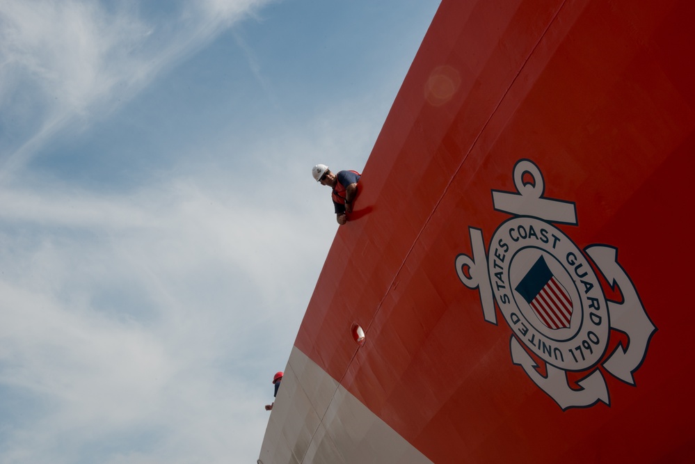 Coast Guard Cutter James arrives to Baltimore