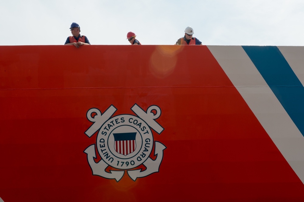 Coast Guard Cutter James arrives to Baltimore