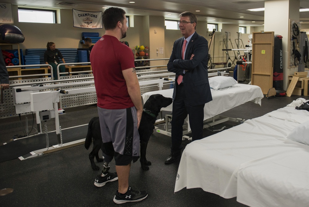 Secretary of defense visits Walter Reed National Military Medical Center