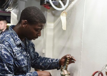 USS Dwight D. Eisenhower maintenance