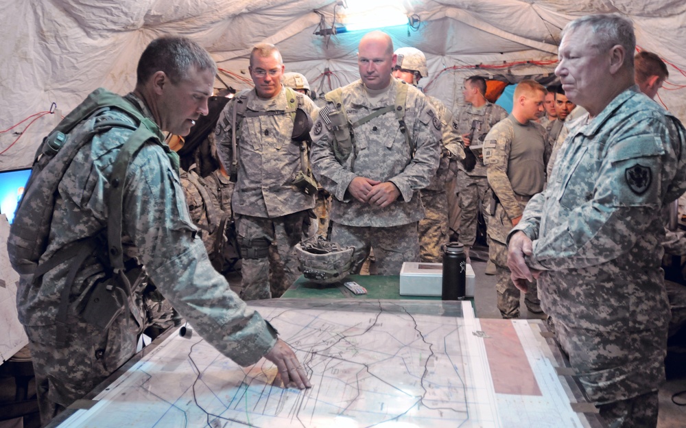 Chief of the National Guard Bureau visits Guard troops at National Training Center