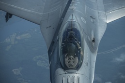 Fighting Falcon refuels