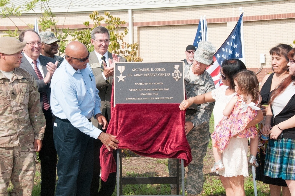 Warner Robins Reserve Center memorialization