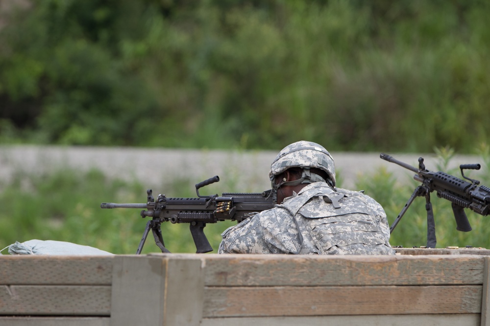 2nd CAB Soldiers qualify on M249