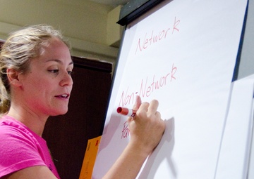 Search for the missing L.I.N.K.S.: Volunteer mentors needed