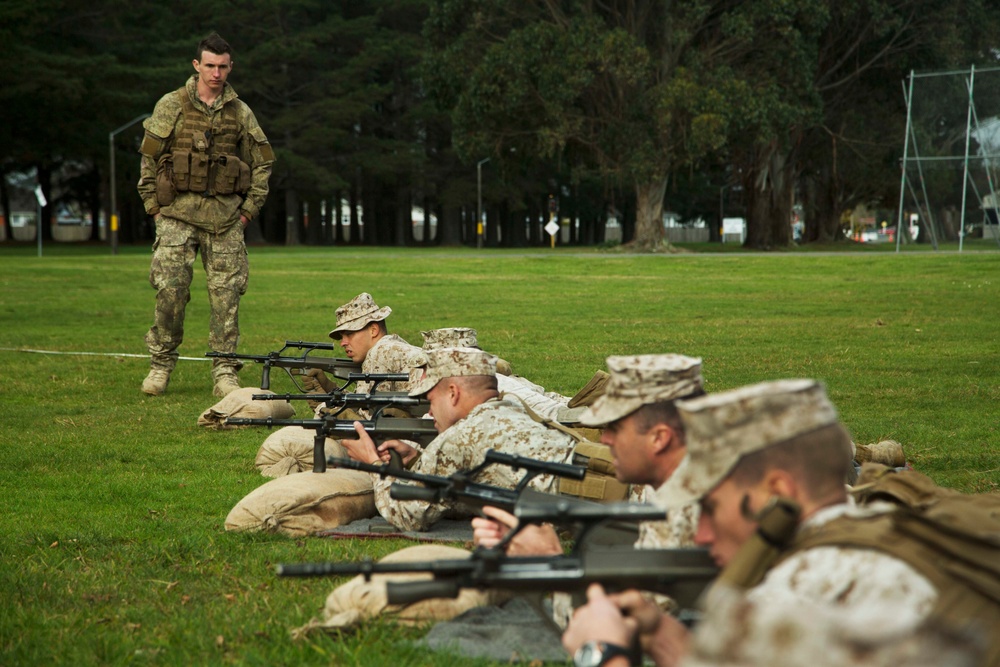 New Zealand Soldiers prepare U.S. Marines for live fire range