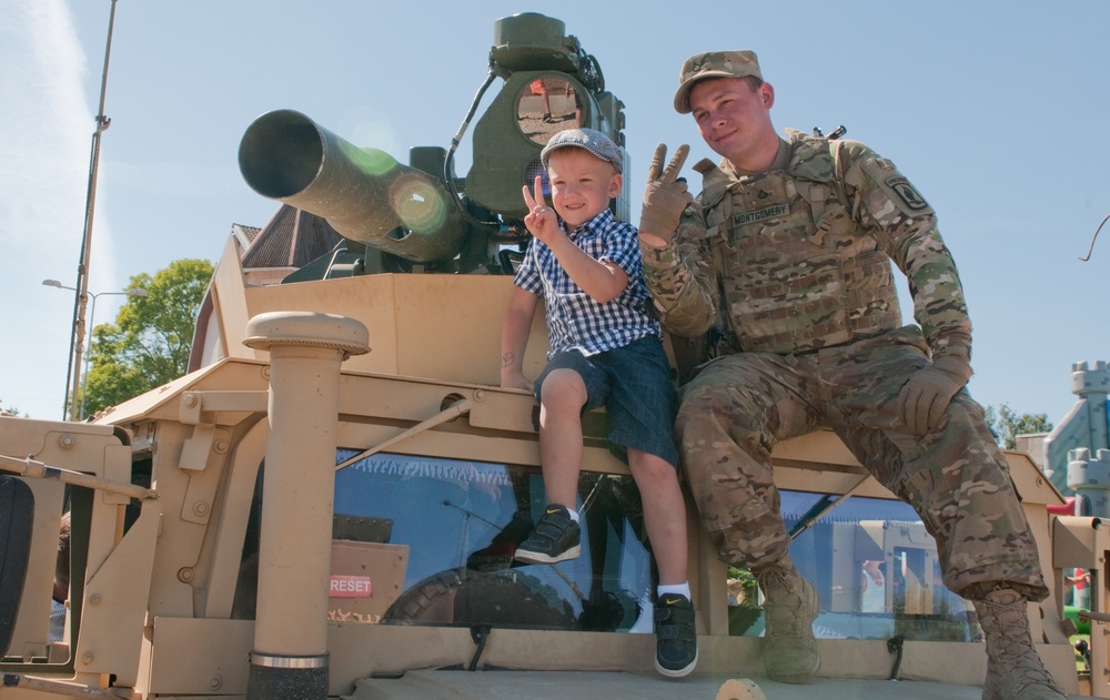 ‘Destined’ Soldiers help celebrate Estonia’s freedom