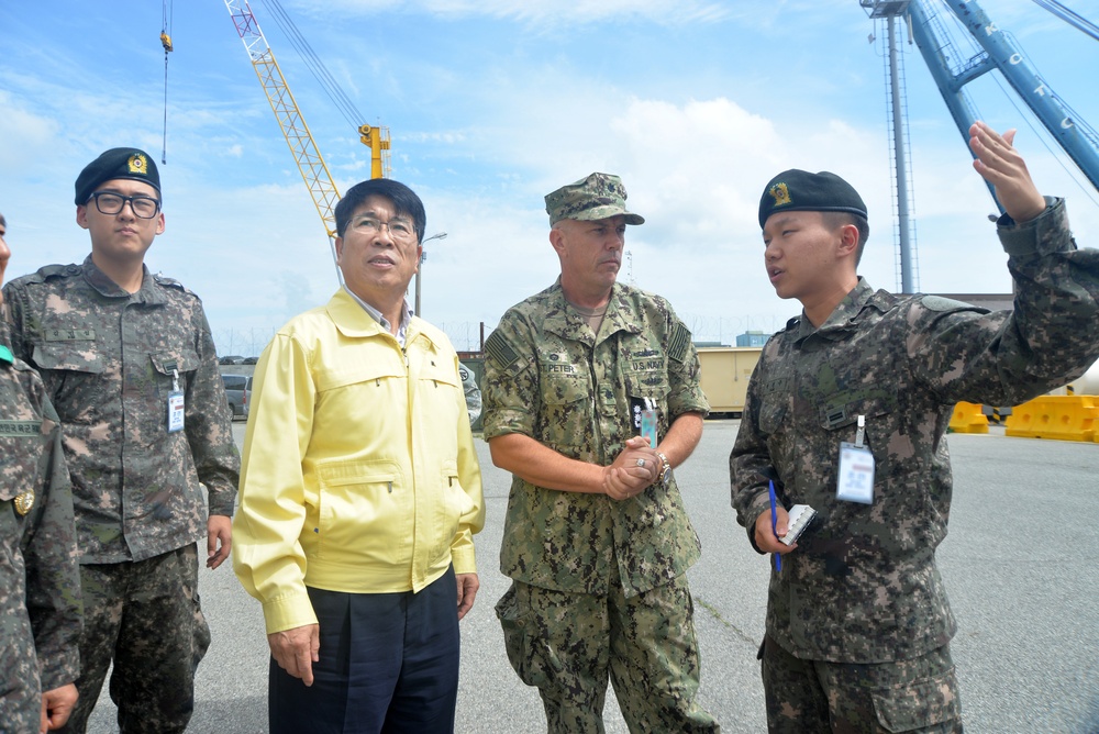 MSC, ROK host Busan officials on USNS Red Cloud