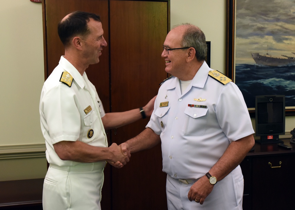 Bralizian admiral visits Pentagon