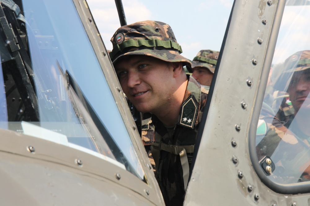 KFOR troops from US and Hungary hold medevac hoist training