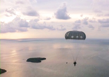 Texas Special Operations Detachment jumps into Key West