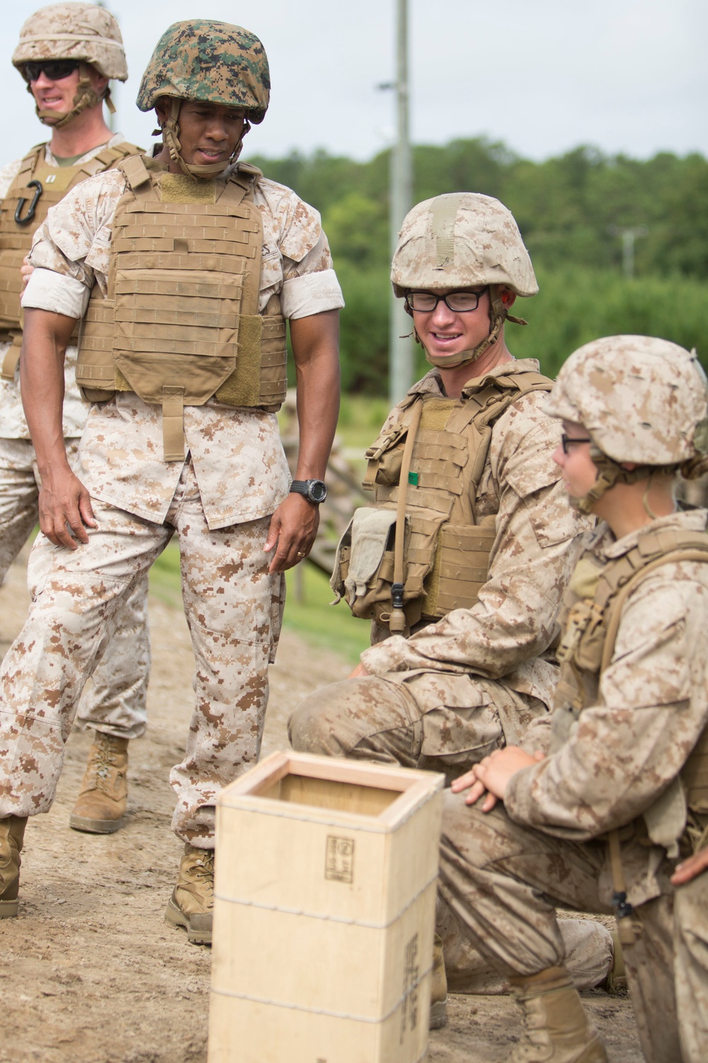 Commanding General MCRD Parris Island Visits the School of Infantry-East