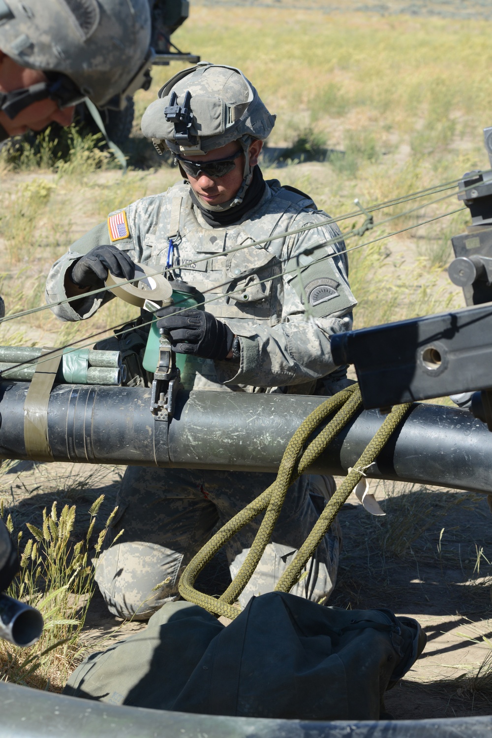 Oregon’s Field Artillery sling loads for first time