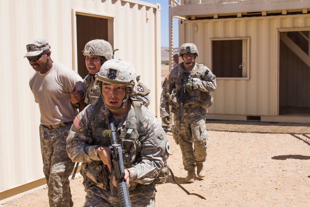 40th CAB troops conduct pre-mobilization training at Camp Roberts